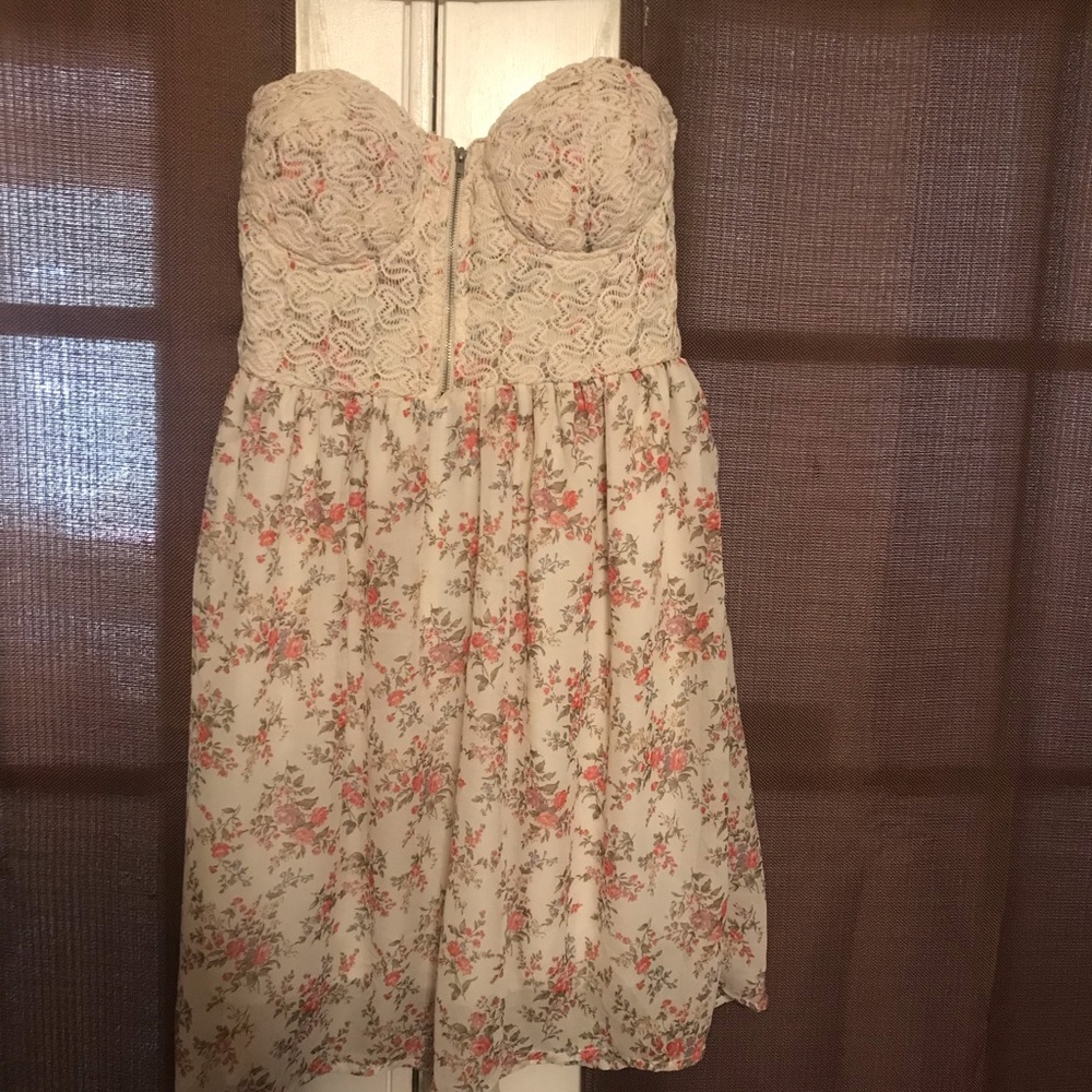 Women’s dress or long shirt